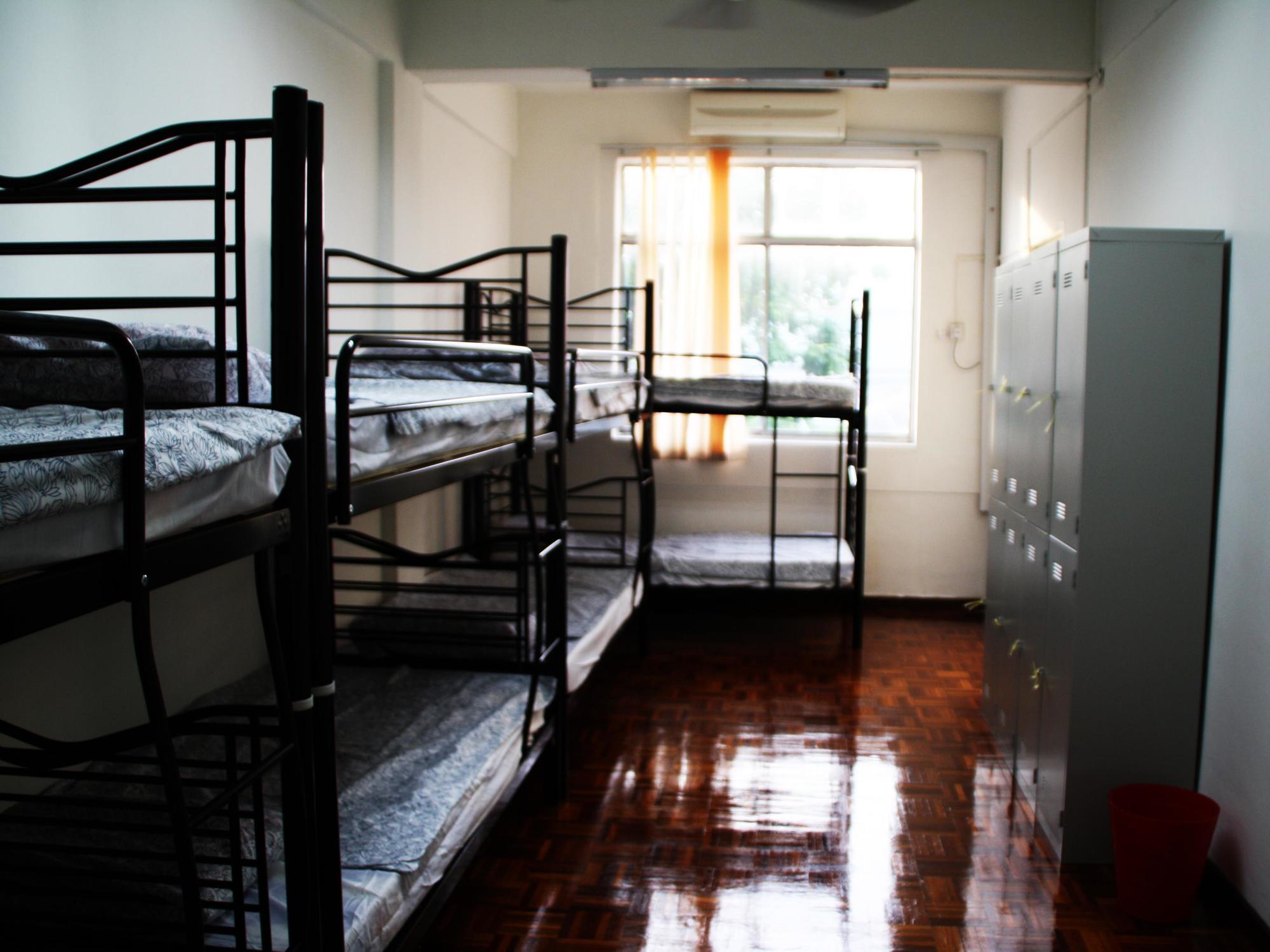 Spot On 89872 Kuantan Backpackers Hotel Ngoại thất bức ảnh